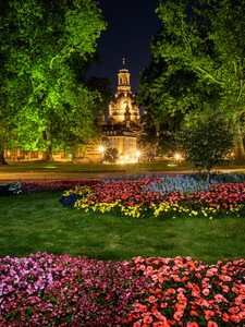 Blumenreiche Nachtansicht